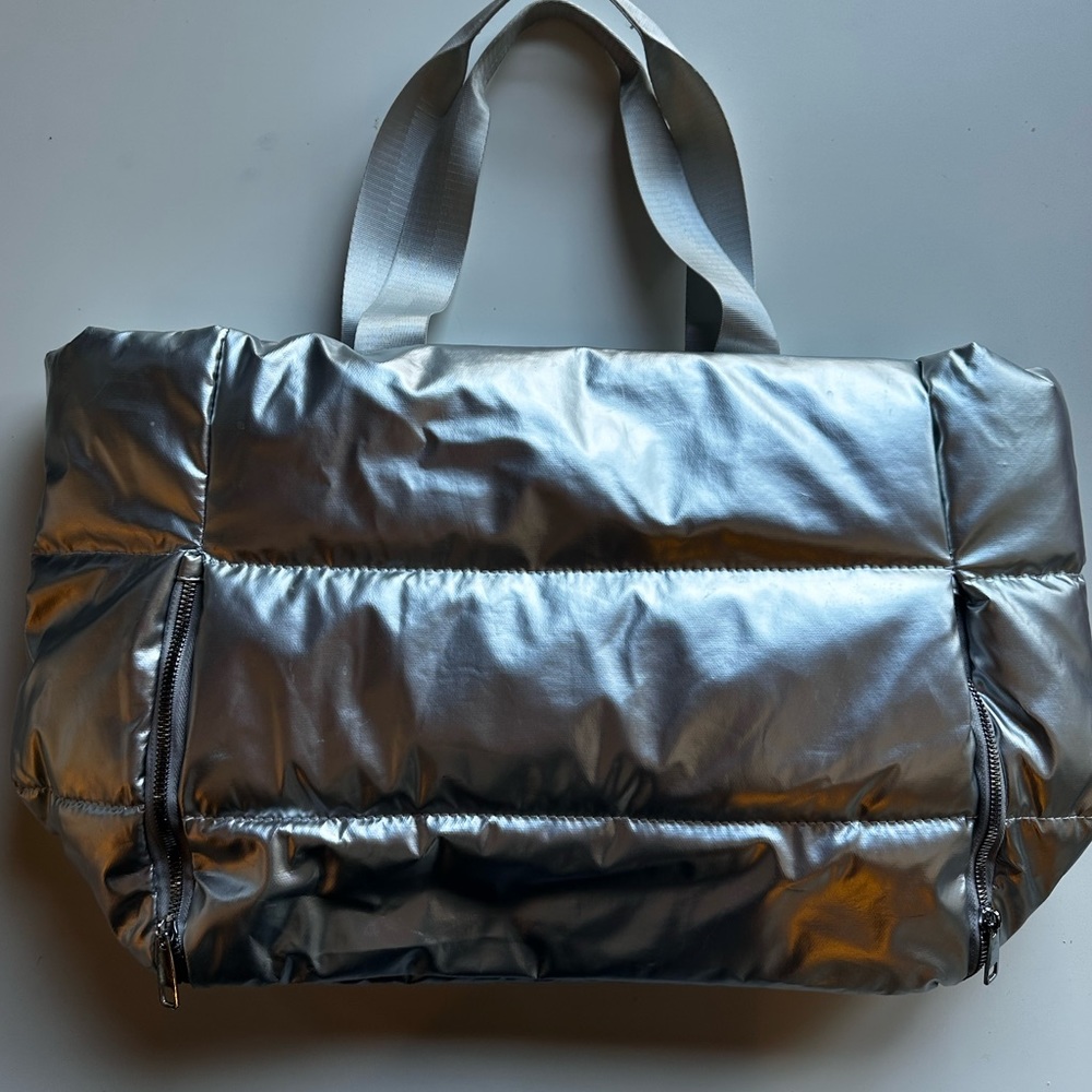Silver puffer messenger bag